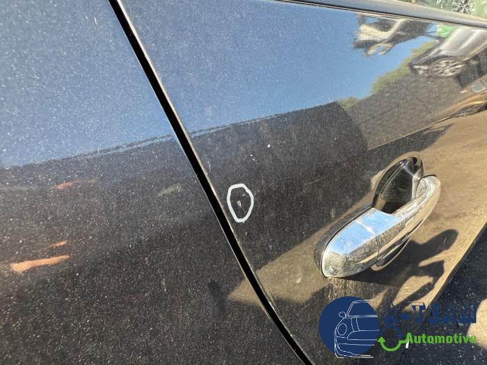 Kia Carens III 2.0i CVVT 16V Sloopvoertuig (2008, Grijs)