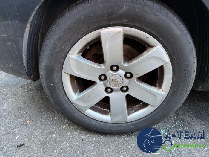 Kia Carens III 2.0i CVVT 16V Sloopvoertuig (2008, Grijs)