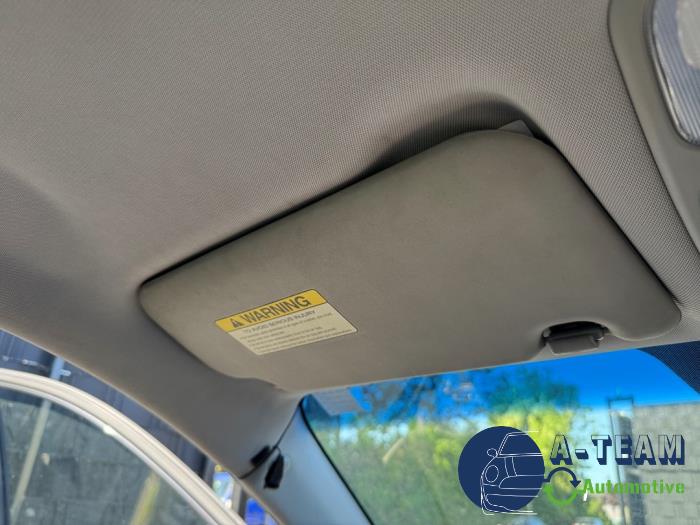 Kia Carens III 2.0i CVVT 16V Sloopvoertuig (2008, Grijs)