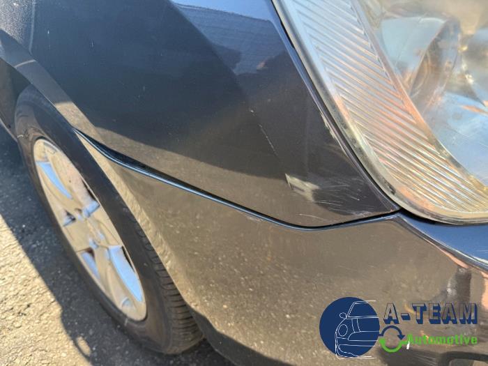 Kia Carens III 2.0i CVVT 16V Sloopvoertuig (2008, Grijs)