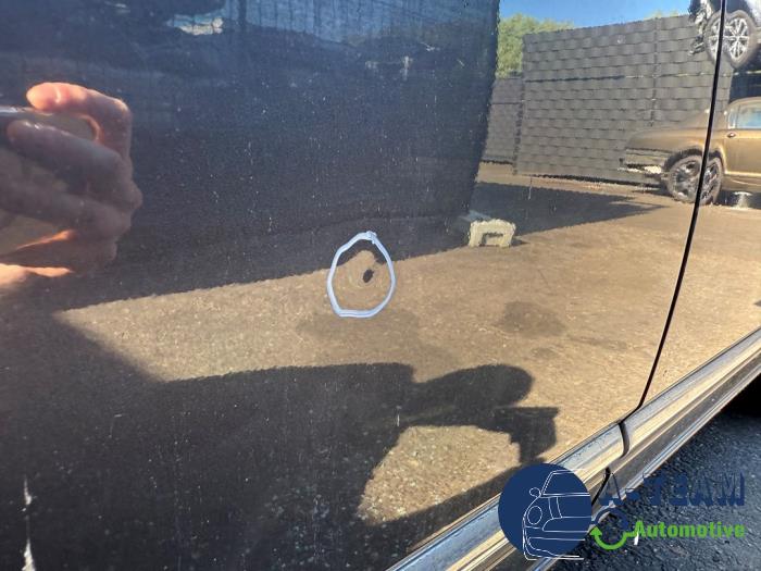 Kia Carens III 2.0i CVVT 16V Sloopvoertuig (2008, Grijs)