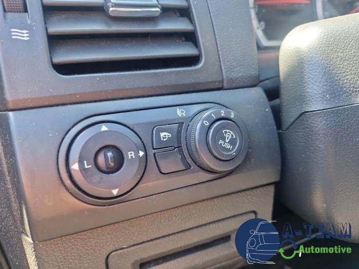 Chevrolet Captiva 2.4 16V 4x2 Sloopvoertuig (2007, Grijs)