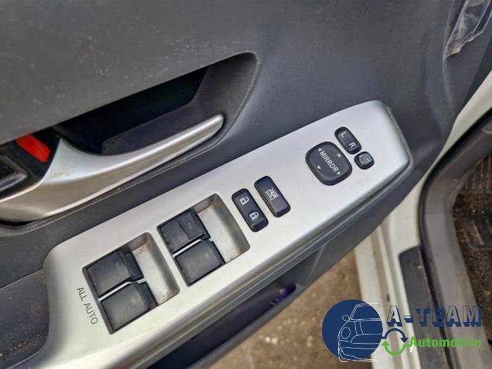 Toyota Prius Plus 1.8 Hybrid 16V Sloopvoertuig (2012, Wit)