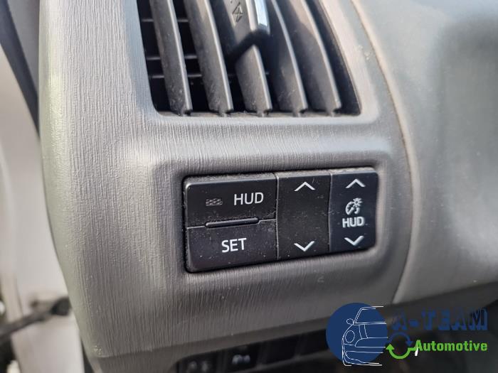 Toyota Prius Plus 1.8 Hybrid 16V Sloopvoertuig (2012, Wit)