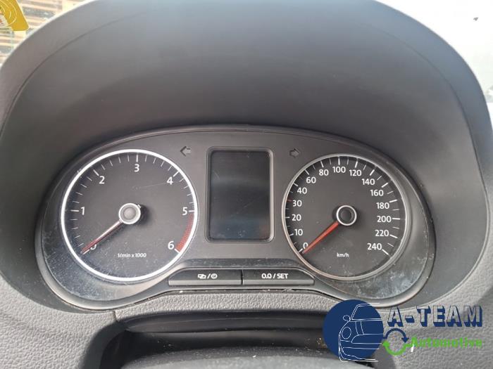 Volkswagen Polo V 1.2 TDI 12V BlueMotion Sloopvoertuig (2011, Wit)