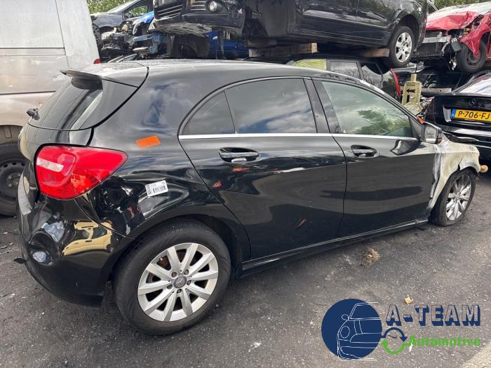 Mercedes A 1.6 A-180 16V Sloopvoertuig (2013, Zwart)