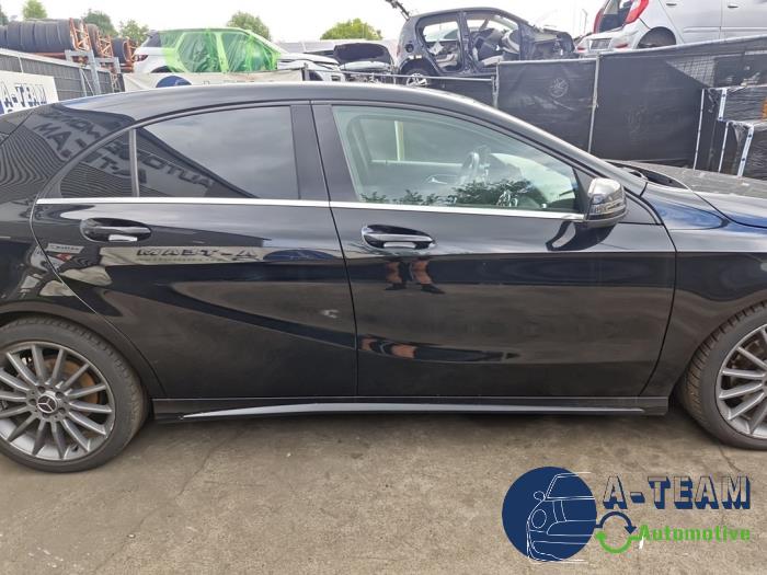 Mercedes A 1.6 A-180 16V Sloopvoertuig (2013, Zwart)