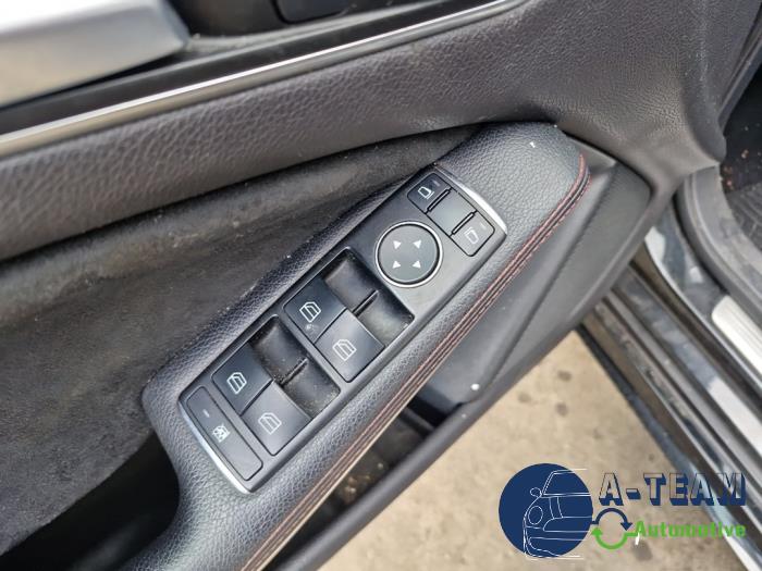 Mercedes A 1.6 A-180 16V Sloopvoertuig (2013, Zwart)