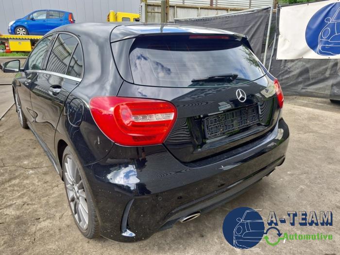 Mercedes A 1.6 A-180 16V Sloopvoertuig (2013, Zwart)