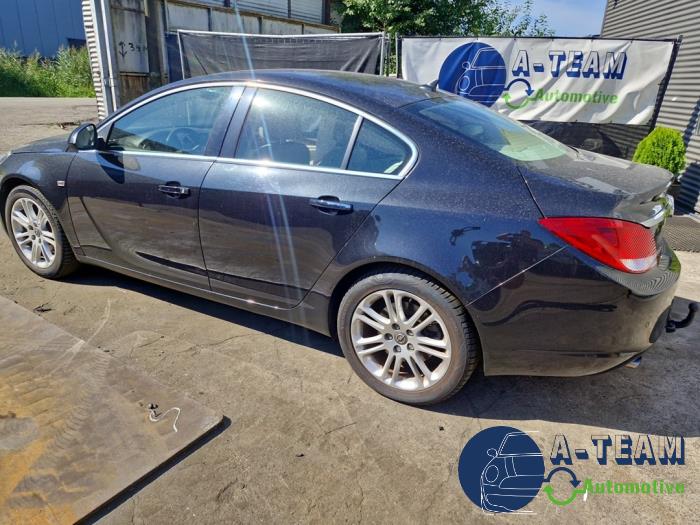 Opel Insignia 2.0 Turbo 16V Ecotec Sloopvoertuig (2010, Zwart)