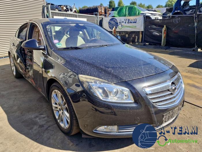 Opel Insignia 2.0 Turbo 16V Ecotec Sloopvoertuig (2010, Zwart)