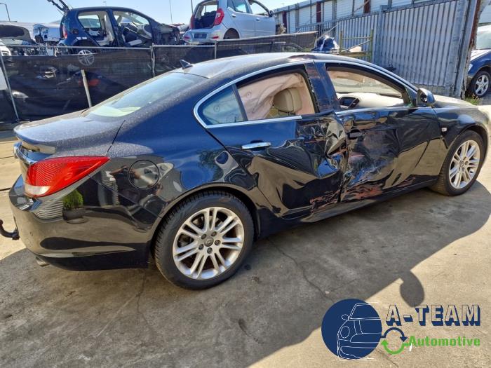 Opel Insignia 2.0 Turbo 16V Ecotec Sloopvoertuig (2010, Zwart)
