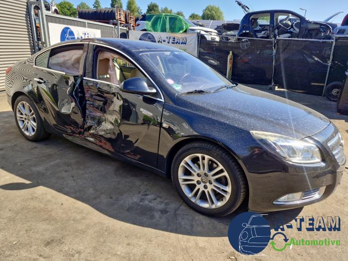 Opel Insignia 2.0 Turbo 16V Ecotec Sloopvoertuig (2010, Zwart)