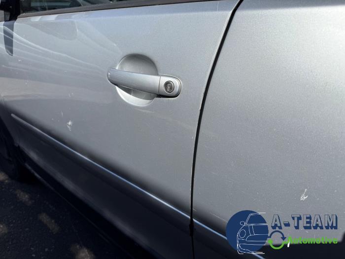 Volkswagen CrossPolo 1.2 12V Sloopvoertuig (2006, Metallic, Zilvergrijs, Zilver)