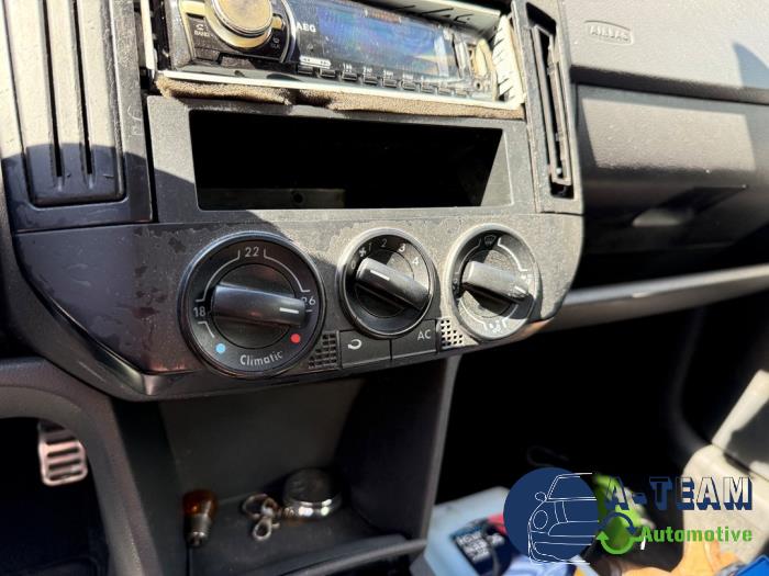 Volkswagen CrossPolo 1.2 12V Sloopvoertuig (2006, Metallic, Zilvergrijs, Zilver)