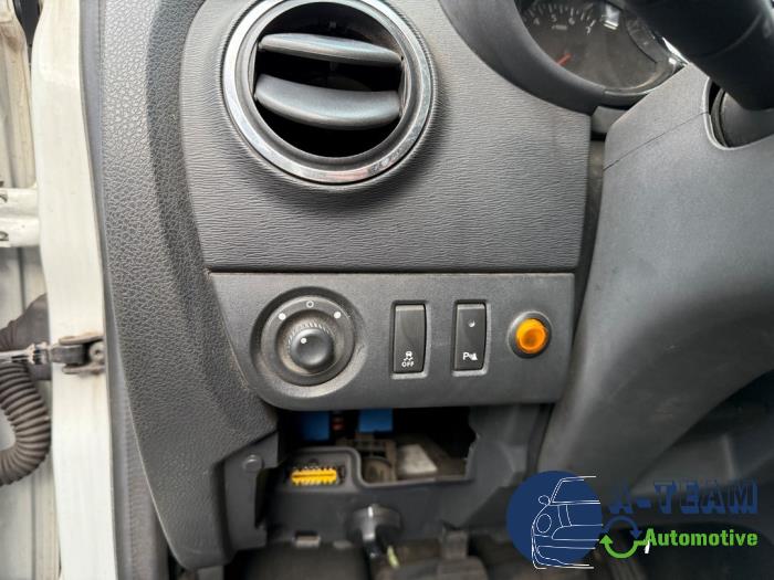 Dacia Dokker 1.5 dCi 90 Sloopvoertuig (2015, Wit)