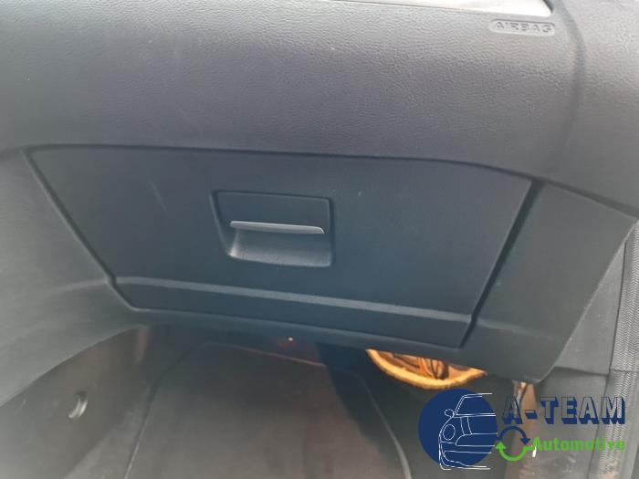 Ford Mondeo IV 1.6 Ti 16V Sloopvoertuig (2008, Metallic, Zwart)