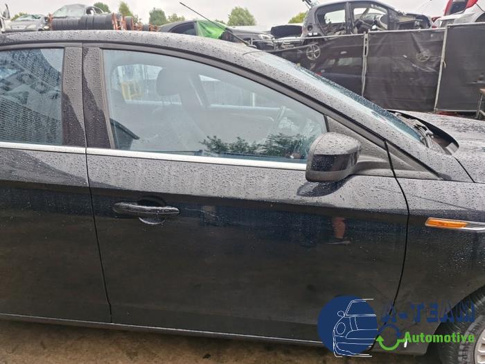Ford Mondeo IV 1.6 Ti 16V Sloopvoertuig (2008, Metallic, Zwart)