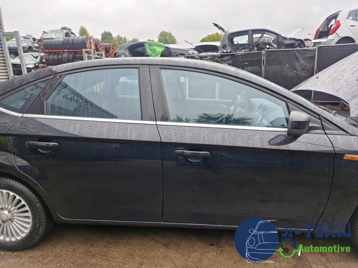Ford Mondeo IV 1.6 Ti 16V Sloopvoertuig (2008, Metallic, Zwart)