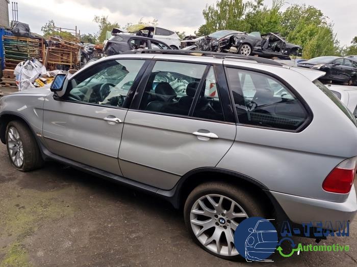 BMW X5 4.4 V8 32V Sloopvoertuig (2001, Metallic, Zilver)