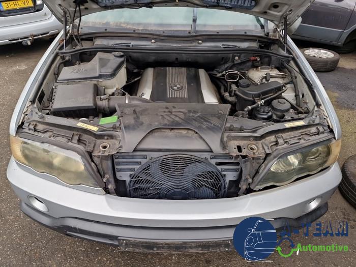 BMW X5 4.4 V8 32V Sloopvoertuig (2001, Metallic, Zilver)