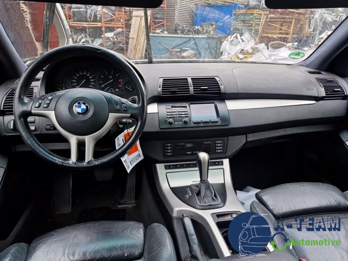 BMW X5 4.4 V8 32V Sloopvoertuig (2001, Metallic, Zilver)