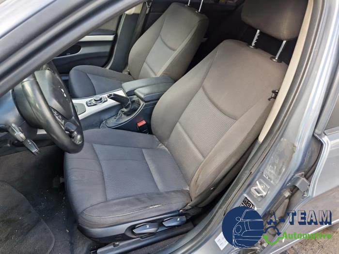 BMW 3 serie 318d 16V Sloopvoertuig (2011, Metallic, Grijs)