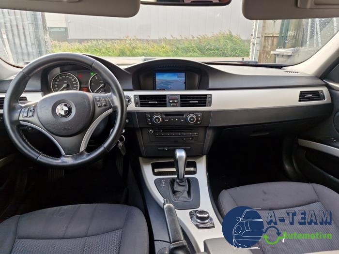 BMW 3 serie 318d 16V Sloopvoertuig (2011, Metallic, Grijs)