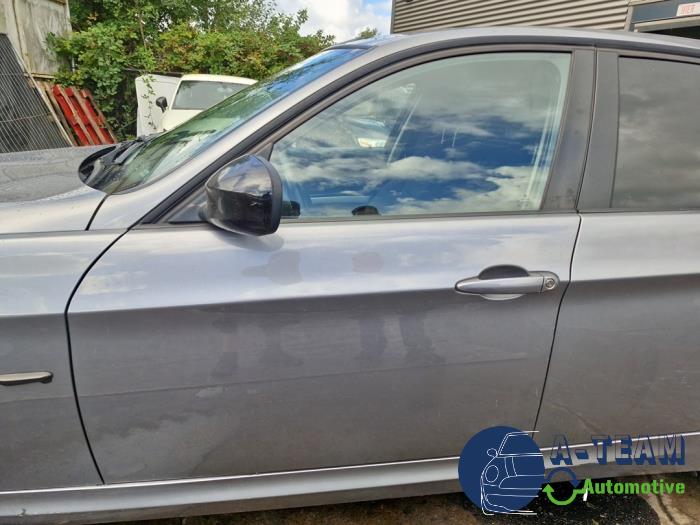 BMW 3 serie 318d 16V Sloopvoertuig (2011, Metallic, Grijs)