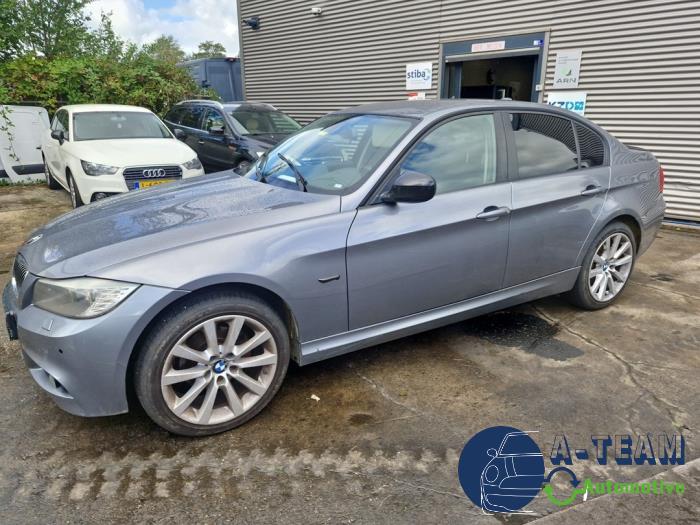 BMW 3 serie 318d 16V Sloopvoertuig (2011, Metallic, Grijs)