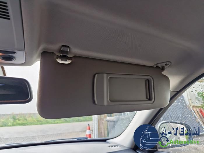 BMW 3 serie 318d 16V Sloopvoertuig (2011, Metallic, Grijs)