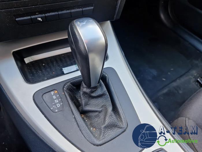 BMW 3 serie 318d 16V Sloopvoertuig (2011, Metallic, Grijs)