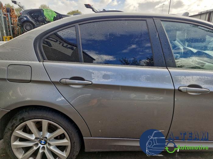 BMW 3 serie 318d 16V Sloopvoertuig (2011, Metallic, Grijs)