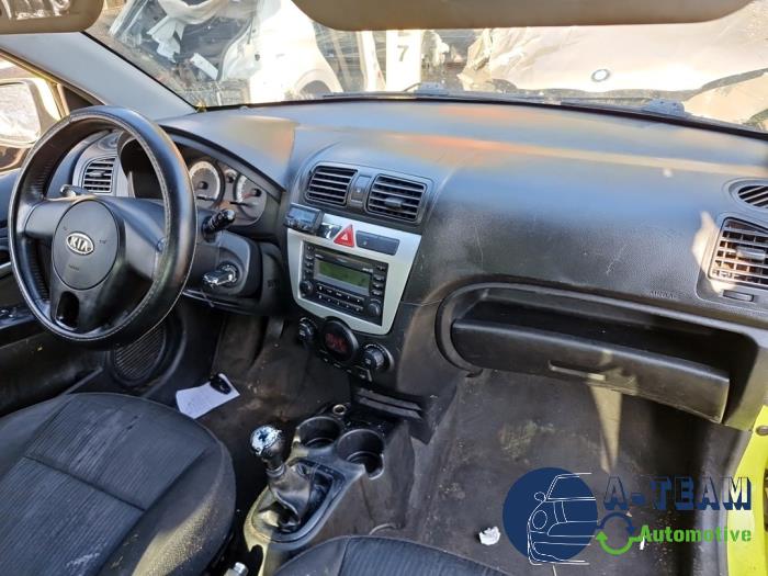 Kia Picanto 1.0 12V Sloopvoertuig (2010, Groen)