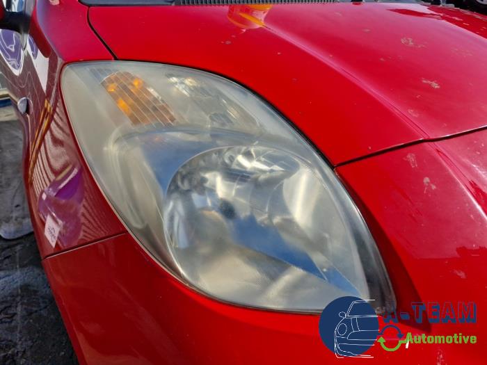 Toyota Yaris II 1.3 16V VVT-i Sloopvoertuig (2007, Rood)