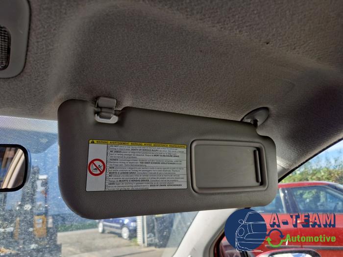 Toyota Yaris II 1.3 16V VVT-i Sloopvoertuig (2007, Rood)