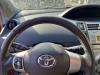 Toyota Yaris II 1.3 16V VVT-i Sloopvoertuig (2007, Rood)