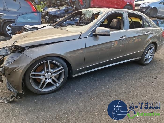 Mercedes E E-550 5.5 V8 32V 4-Matic Sloopvoertuig (2010, Grijs)