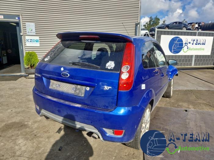 Ford Fiesta 5 ST 2.0 16V ST150 Sloopvoertuig (2006, Metallic, Blauw)