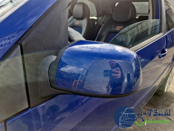 Ford Fiesta 5 ST 2.0 16V ST150 Sloopvoertuig (2006, Metallic, Blauw)