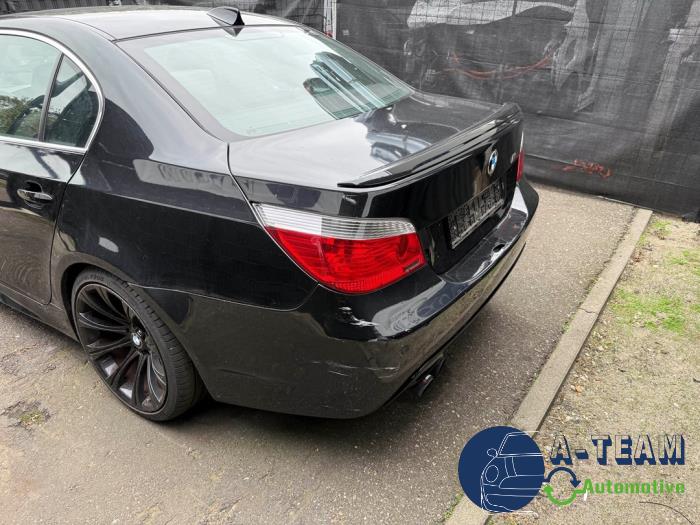 BMW 5-Serie 02- Sloopvoertuig (2004, Metallic, Zwart, Saffierblauw, Saffierzwart)