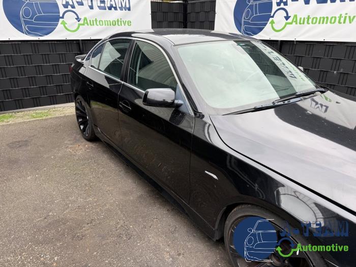BMW 5-Serie 02- Sloopvoertuig (2004, Metallic, Zwart, Saffierblauw, Saffierzwart)