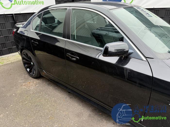 BMW 5-Serie 02- Sloopvoertuig (2004, Metallic, Zwart, Saffierblauw, Saffierzwart)