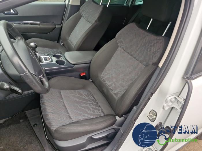 Peugeot 3008 I 1.6 16V THP 155 Sloopvoertuig (2010, Wit)