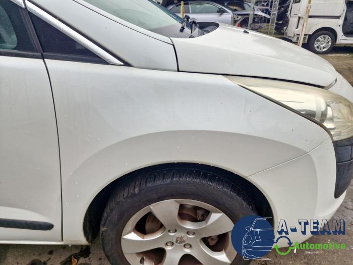 Peugeot 3008 I 1.6 16V THP 155 Sloopvoertuig (2010, Wit)