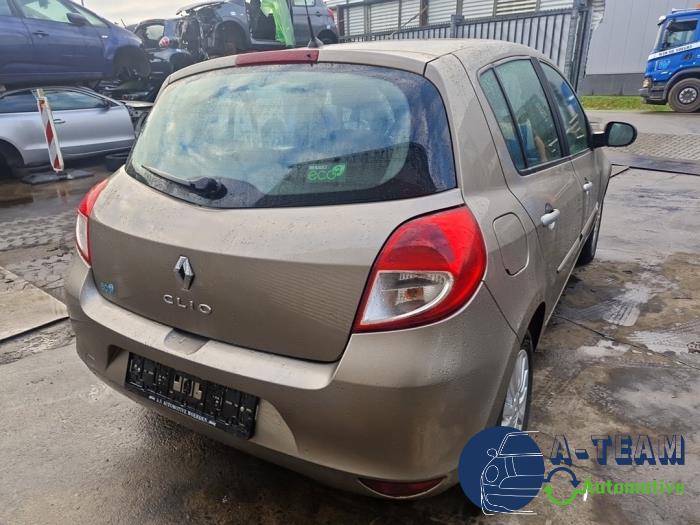 Renault Clio III 1.2 16V 75 Sloopvoertuig (2011, Beige)