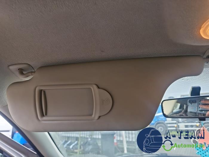 Renault Clio III 1.2 16V 75 Sloopvoertuig (2011, Beige)