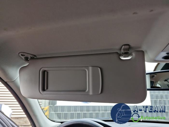 BMW 3 serie Touring 318i 16V Sloopvoertuig (2011, Metallic, Zilver)