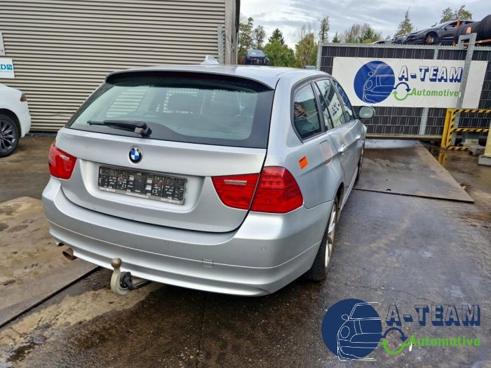 BMW 3 serie Touring 318i 16V Sloopvoertuig (2011, Metallic, Zilver)