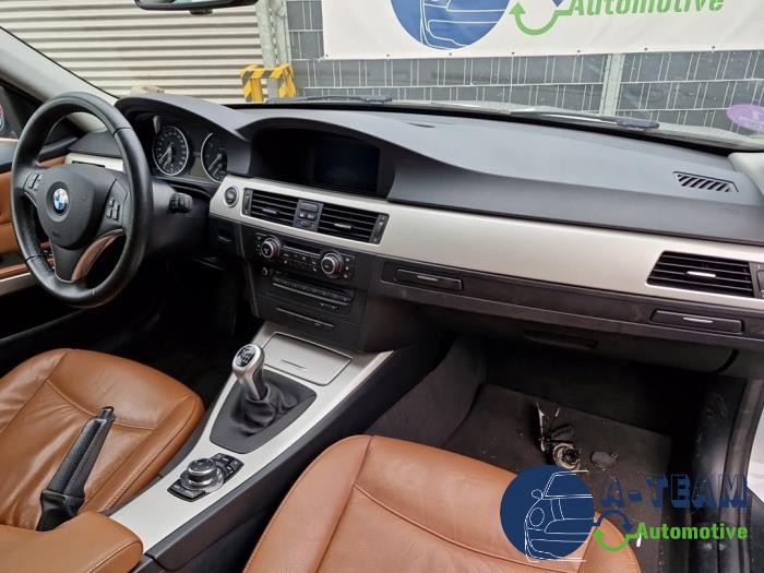 BMW 3 serie Touring 318i 16V Sloopvoertuig (2011, Metallic, Zilver)